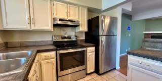 Beautiful & Bright 2-Bedroom + Office Corner Condo in North Boulder Gallery 10
