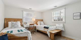 242 Osborne Avenue Gallery 17