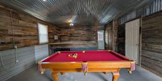 2/1 House With a Detached Garage / Garage Has Pool Table & Bathroom / Large Corner Lot / NBISD Gallery 37