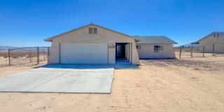Cute 3 Bedroom 2 Bathroom Home Gallery 1