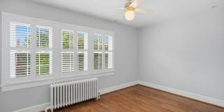 Glover Park Townhome | 4 Bed | 3.5 Bath | 2,500 Sf | Large Front Porch & Fenced-In Backyard w/ Deck Gallery 18