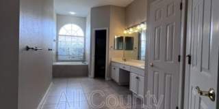 28724 Hanging Moss Loop Gallery 20