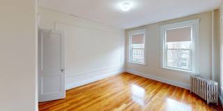 Nice 2 bed split Gallery 8