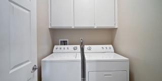 Bright 2BD/2BA Townhouse in Serra Mesa with Balcony, Fireplace & Resort-Style Amenities Gallery 23