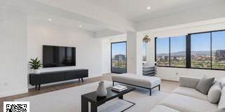 10501 Wilshire Boulevard Gallery 1