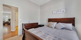 South Town Fully Furnished Home! Gallery 30