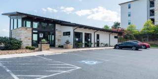 Henley at the Rim Gallery 32