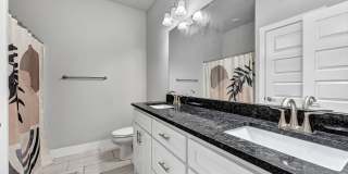 Modern 3-Bedroom Bella Vista Home with Bonus Room and Tiered Deck Gallery 23