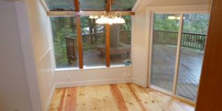 Beautiful 3 Bed 1 Bath Single Family House - Bellevue Gallery 7
