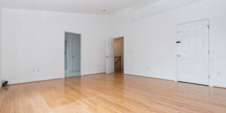 13559 FLOWERFIELD Gallery 14