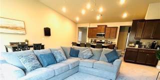 6140 E Laurel Gallery 3