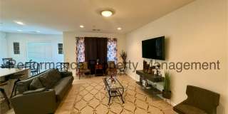 Spacious 4 Bed/2 Bath SW Bakersfield Home w/ RBP & $0 Deposit Option Gallery 4
