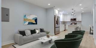 1746 N California Avenue Gallery 2