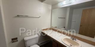 1/2 Off First Full Month's Rent! Lower Level 2 Bedroom 1 Bathroom Apartment Gallery 14