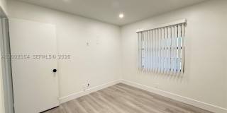 10016 Winding Lake Rd Gallery 17