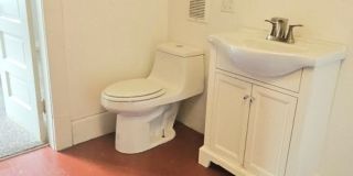 Lovely 2bedroom/1 bonus loft Tacoma house near UPS CURRENTLY OCCUPIED Gallery 13