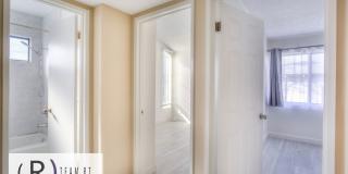 Gorgeous townhouse in a quiet 6-unit gated complex Gallery 29