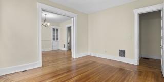 167 Norton Street - 1st Flr Gallery 17