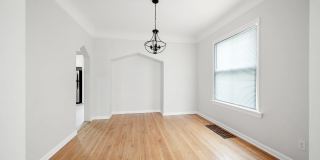 4849 West Hutchinson Street - 1 Gallery 4