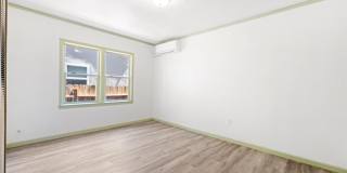 1305 W St Gallery 16