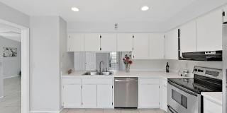 878 RUSTIC OAKS Drive Gallery 17