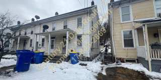 Beautifully redone 3 BR, 1 Bath Townhouse in York Suburban Schools Gallery 1