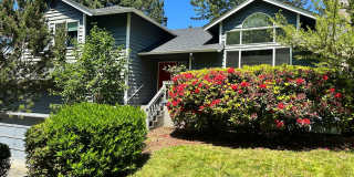 Spacious Duvall Home with Mountain Views, Huge Deck & Fenced Yard Gallery 1