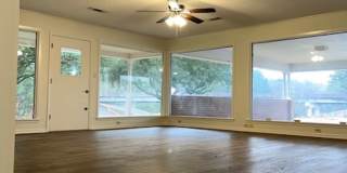 Spacious Ranch Gallery 5