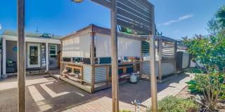 ***VACATION HOME AVAILABLE FROM MAY 15TH- OCTOBER 31ST*** MONTH TO MONTH Gallery 35