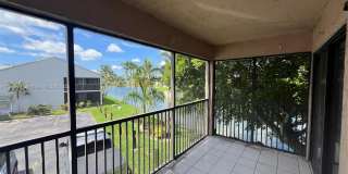 820 N Franklin Ave Gallery 17