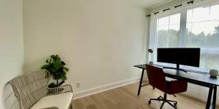 629 N Queen Street Gallery 7