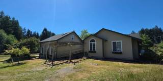 Port Ludlow Farmhouse for Rent, Freshly Updated and Available Now! Gallery 1