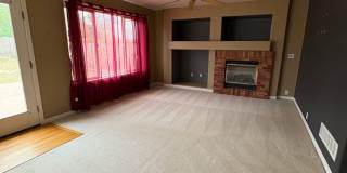 4 Bed 2.5 Bath Gorgeous Home in Wagon Trails Gallery 8