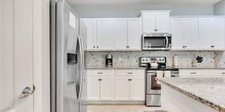 8827 GENEVE Court Gallery 16