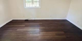 4 bedroom 2 bath HOUSE! Gallery 1