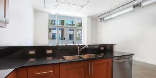 180 NE 4th Avenue Gallery 12