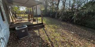 1-bed/1-bath Duplex! Gallery 14
