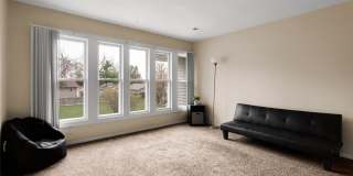 Large 3 Bedroom Apartments PET FRIENDLY! Gallery 58