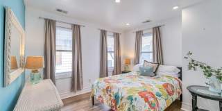 14 N Vassar Square Gallery 17