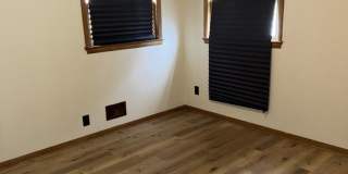 5922-5924 N. 69th St. Gallery 15