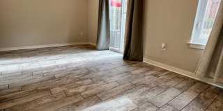 Gorgeous 3-Bedroom Townhome with One-Car Garage in Olde Kensington! Available mid-August! Gallery 29
