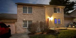 Beautiful 3-Bedroom Townhouse Gallery 1