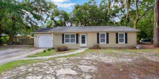 3 bedroom 2 bath home in Village Green Gallery 3