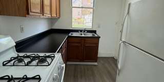 2-Bedroom Home with Fenced Yard – Minutes from Downtown Pittsburgh Gallery 17