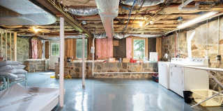 82 Bass Avenue Gallery 17