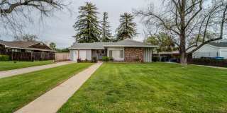 3 Bedroom 2 Bath home with pool Gallery 1