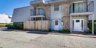 *******SECTION 8 APPROVED PROPERTY********Cute 2 Bed 1.5 Bath Condo In NW Expressway Gallery 1