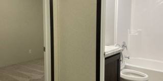 2800 West Memorial Drive Gallery 1