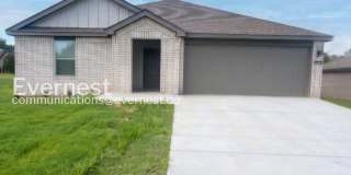 101 East Fredonia Court Gallery 1