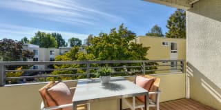 The Retreat Apartments Gallery 14